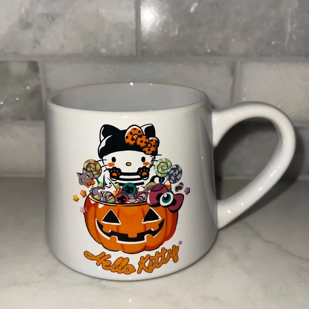 Hello Kitty Halloween‎ Mug 14oz